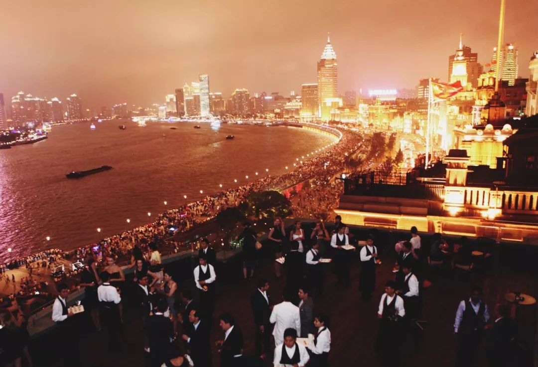 上海夜生活熱門區(qū)域更新排行，星光夜游與溫情體驗