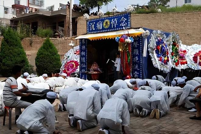 河南葬禮習俗新探，與自然美景相伴的告別之旅