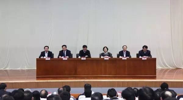 棗莊市最新領(lǐng)導班子，自然美景的探索之旅