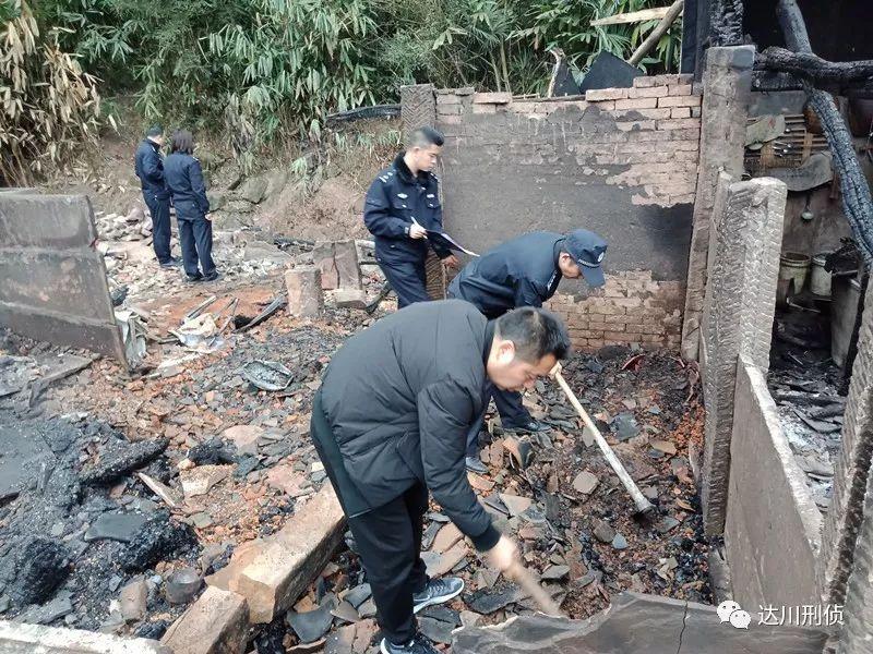達(dá)州橋?yàn)匙钚聞討B(tài)，橋下友情的溫馨家園消息曝光